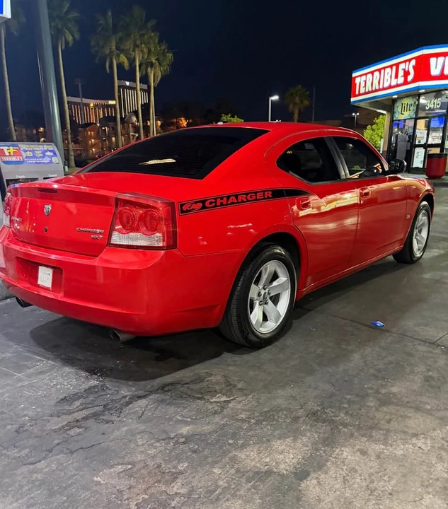 2009 Dodge Charger 6th Gen - Image 3 of 10