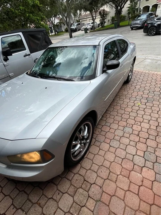 2009 Dodge Charger 6th Gen - Image 2 of 11