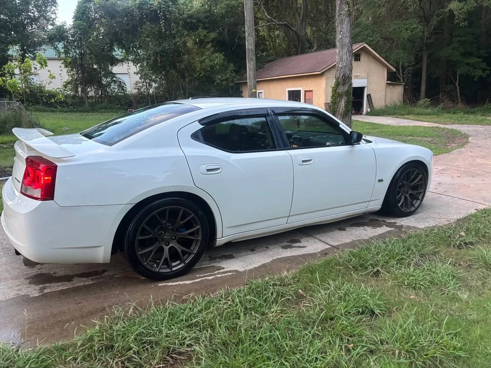 2009 Dodge Charger 6th Gen - Image 2 of 12