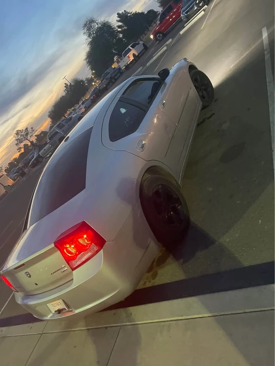 2009 Dodge Charger 6th Gen - Image 3 of 7