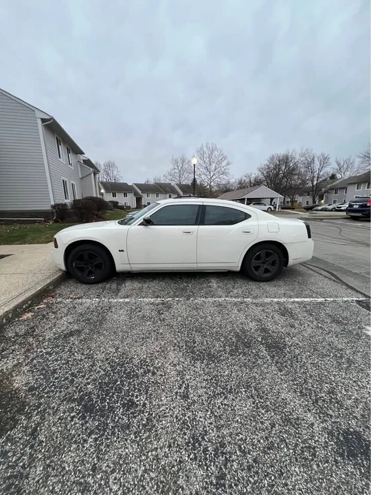 2009 Dodge Charger 6th Gen - Image 3 of 9
