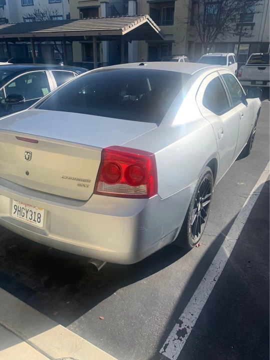 2009 Dodge Charger 6th Gen - Image 6 of 8