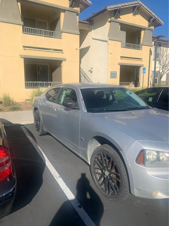 2009 Dodge Charger 6th Gen - Image 2 of 8