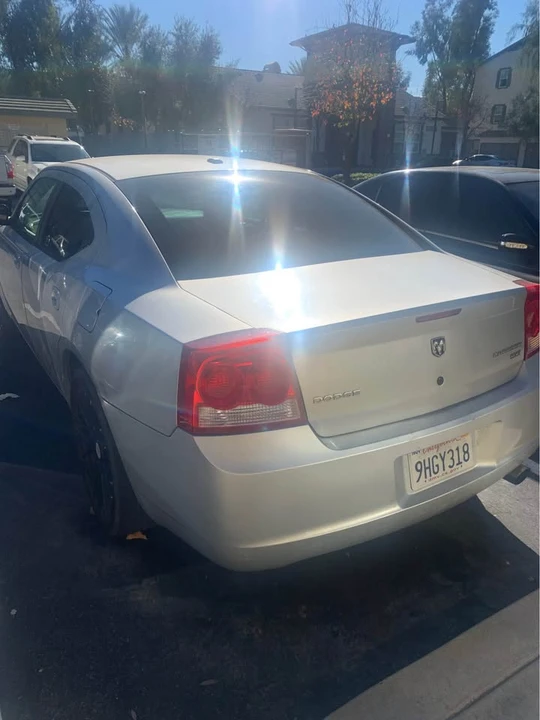 2009 Dodge Charger 6th Gen - Image 5 of 8