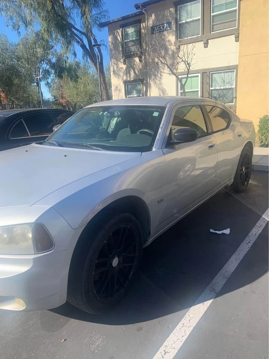 2009 Dodge Charger 6th Gen - Image 4 of 8