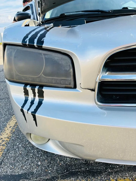 2009 Dodge Charger 6th Gen - Image 13 of 16