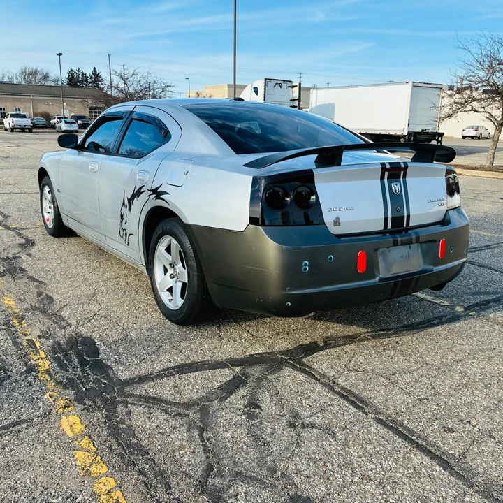 2009 Dodge Charger 6th Gen - Image 7 of 16