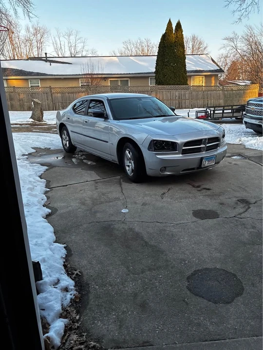 2009 Dodge Charger 6th Gen - Image 2 of 5