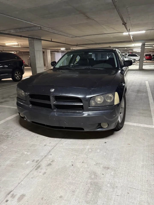 2009 Dodge Charger 6th Gen - Image 5 of 8