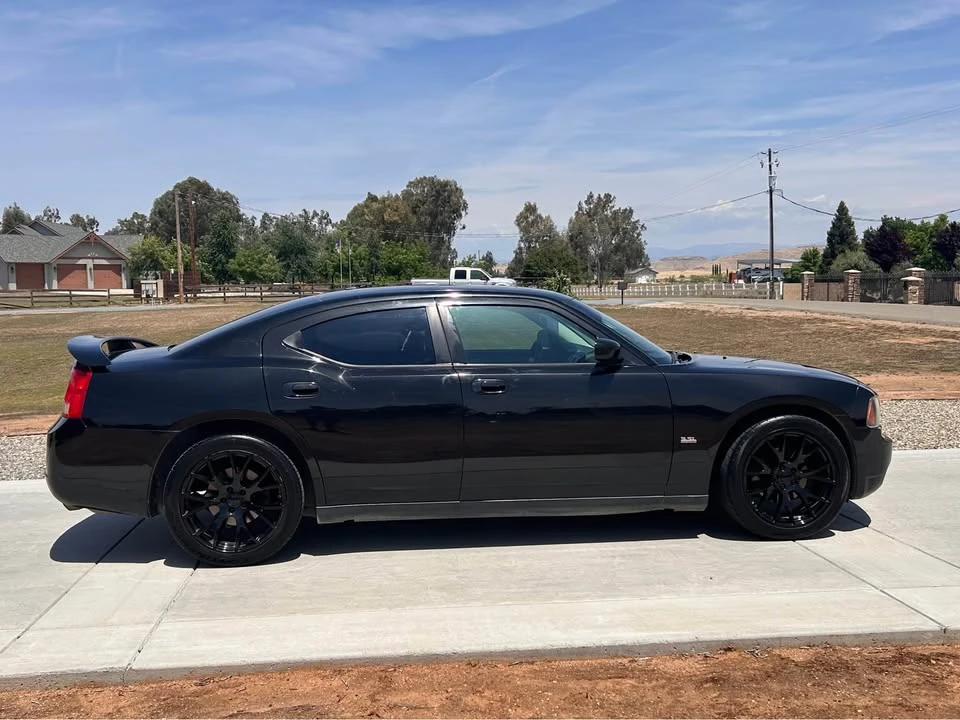 2009 Dodge Charger 6th Gen - Image 3 of 8