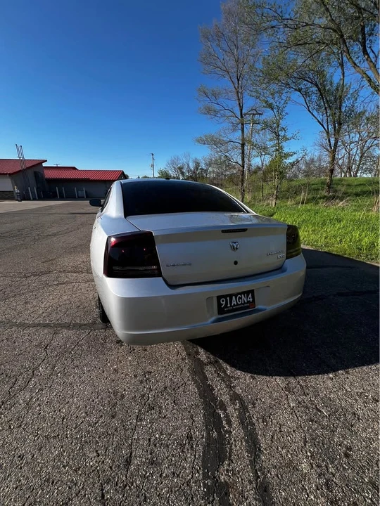 2009 Dodge Charger 6th Gen - Image 4 of 4