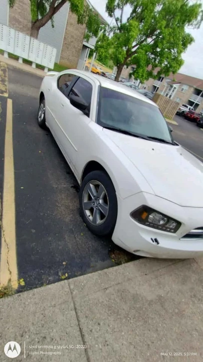 2009 Dodge Charger 6th Gen - Image 3 of 4