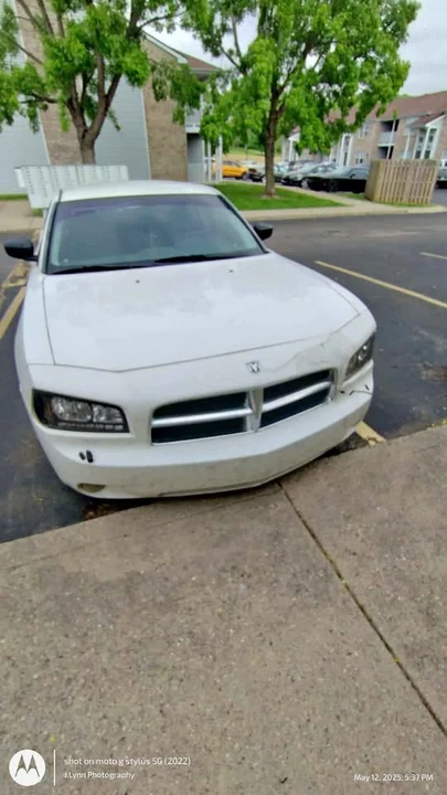 2009 Dodge Charger 6th Gen - Image 2 of 4