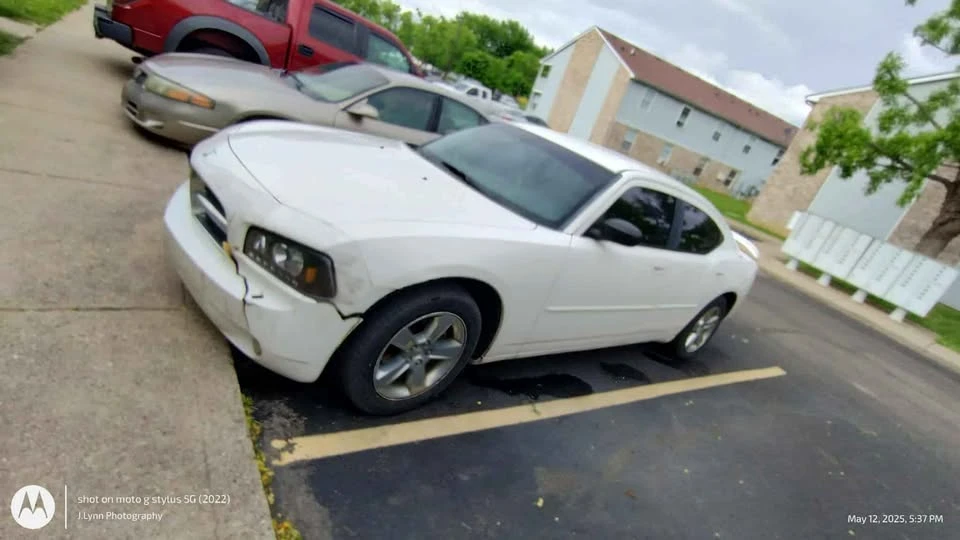 2009 Dodge Charger 6th Gen - Image 4 of 4