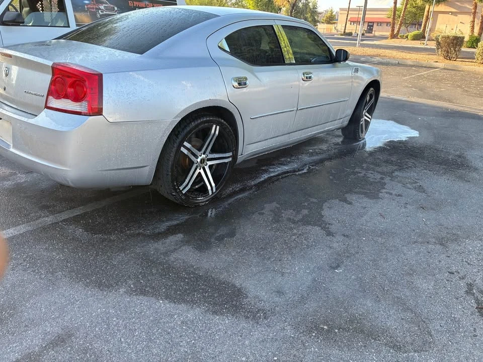2009 Dodge Charger 6th Gen - Image 8 of 14