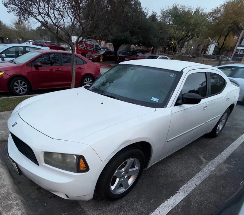 2009 Dodge Charger 6th Gen - Image 4 of 10