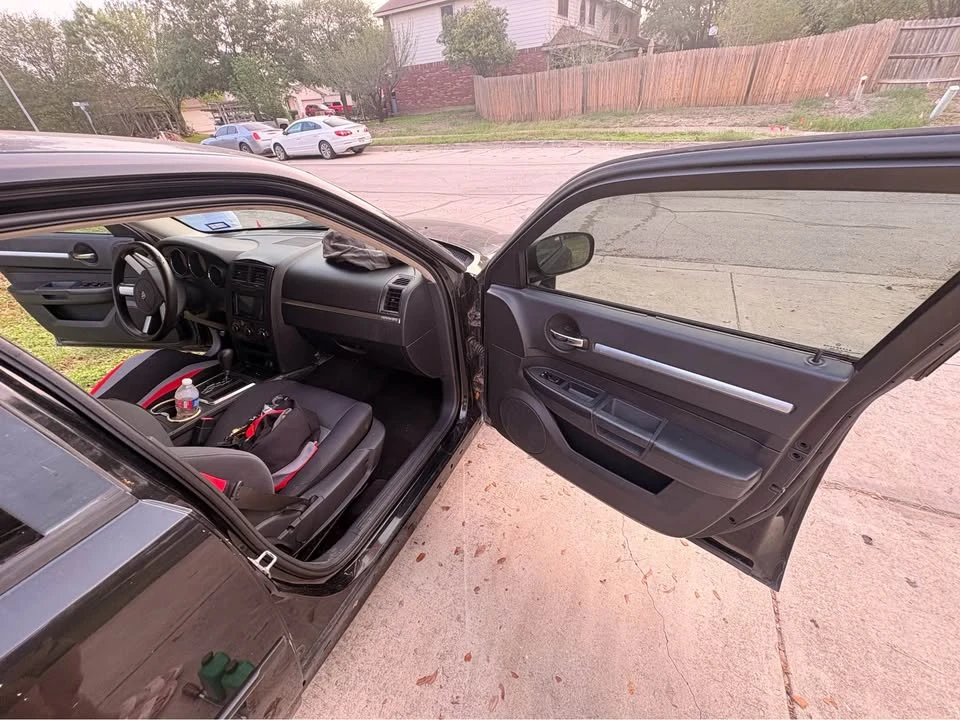 2009 Dodge Charger 6th Gen - Image 5 of 6