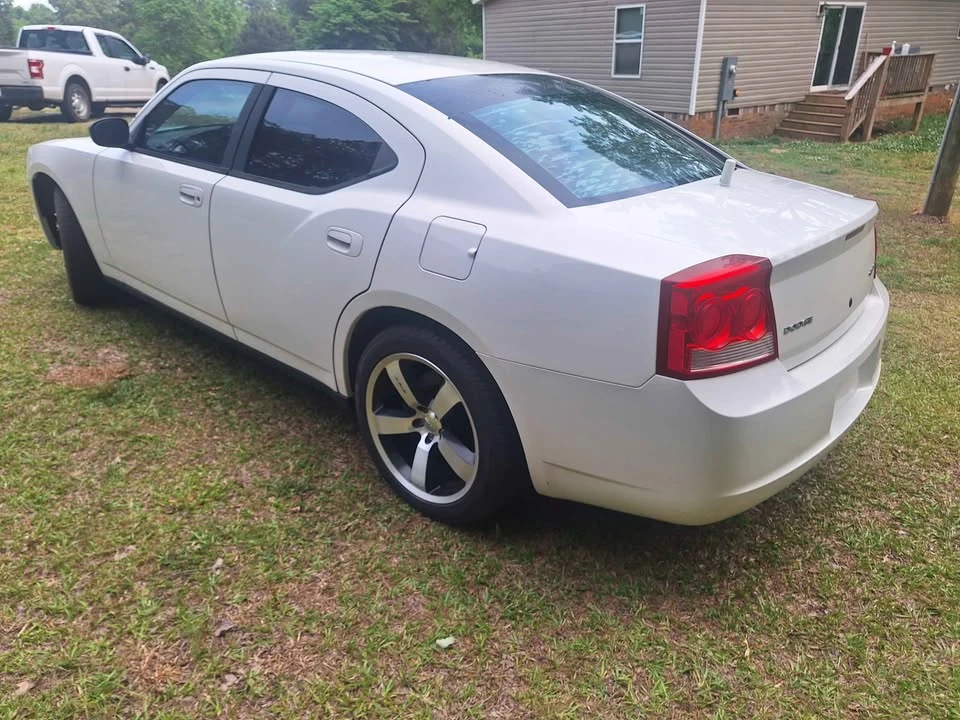 2009 Dodge Charger 6th Gen - Image 5 of 12