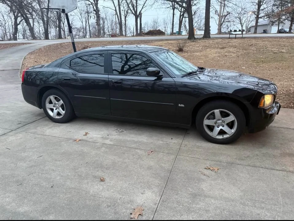 2009 Dodge Charger 6th Gen - Image 2 of 5