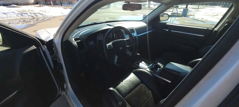2009 Dodge Charger 6th Gen - Image 9 of 17