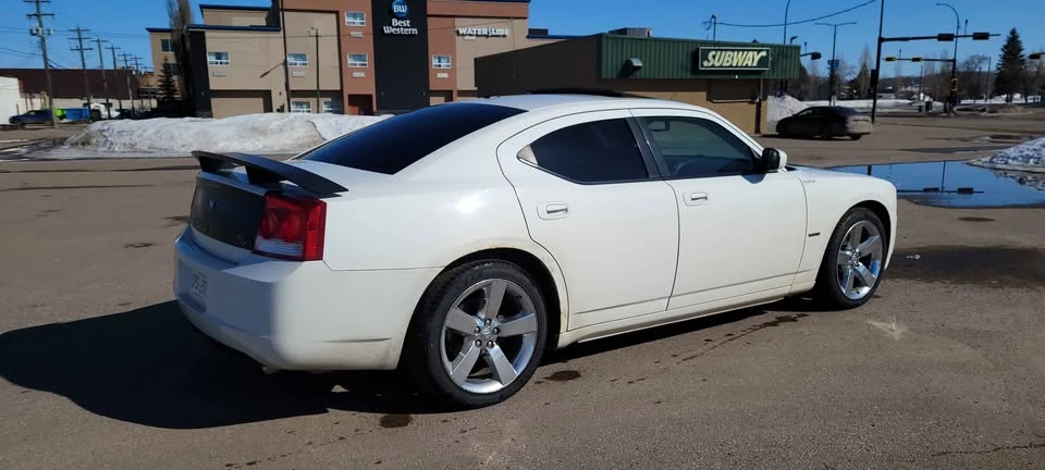 2009 Dodge Charger 6th Gen - Image 4 of 17