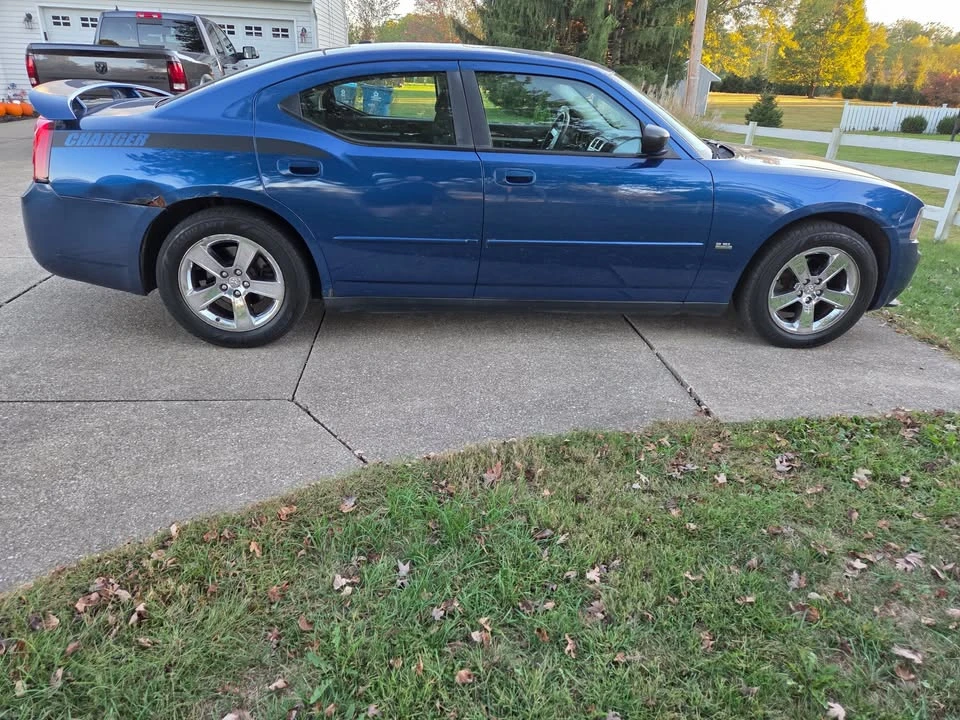 2009 Dodge Charger 6th Gen - Image 2 of 11
