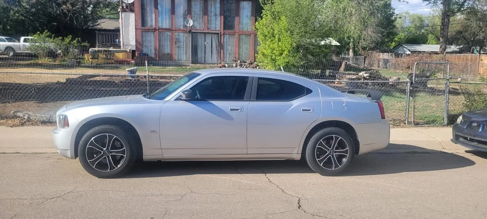 2009 Dodge Charger 6th Gen - Image 3 of 4
