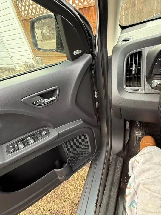 2009 Dodge Journey - Image 14 of 17
