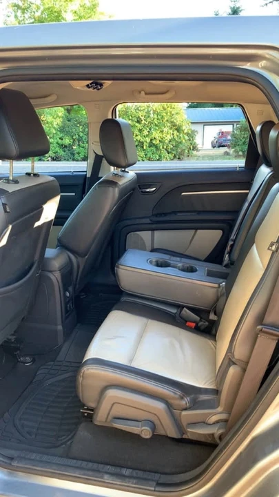2009 Dodge Journey - Image 16 of 17