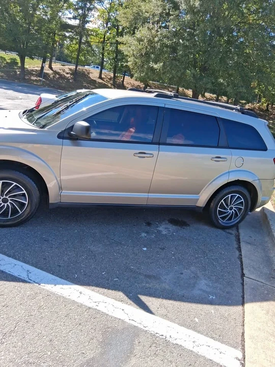 2009 Dodge Journey - Image 2 of 7