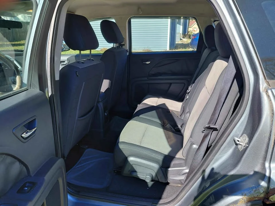 2009 Dodge Journey - Image 6 of 16