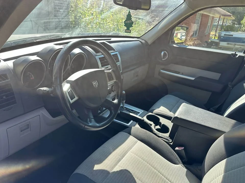 2009 Dodge Nitro - Image 2 of 13