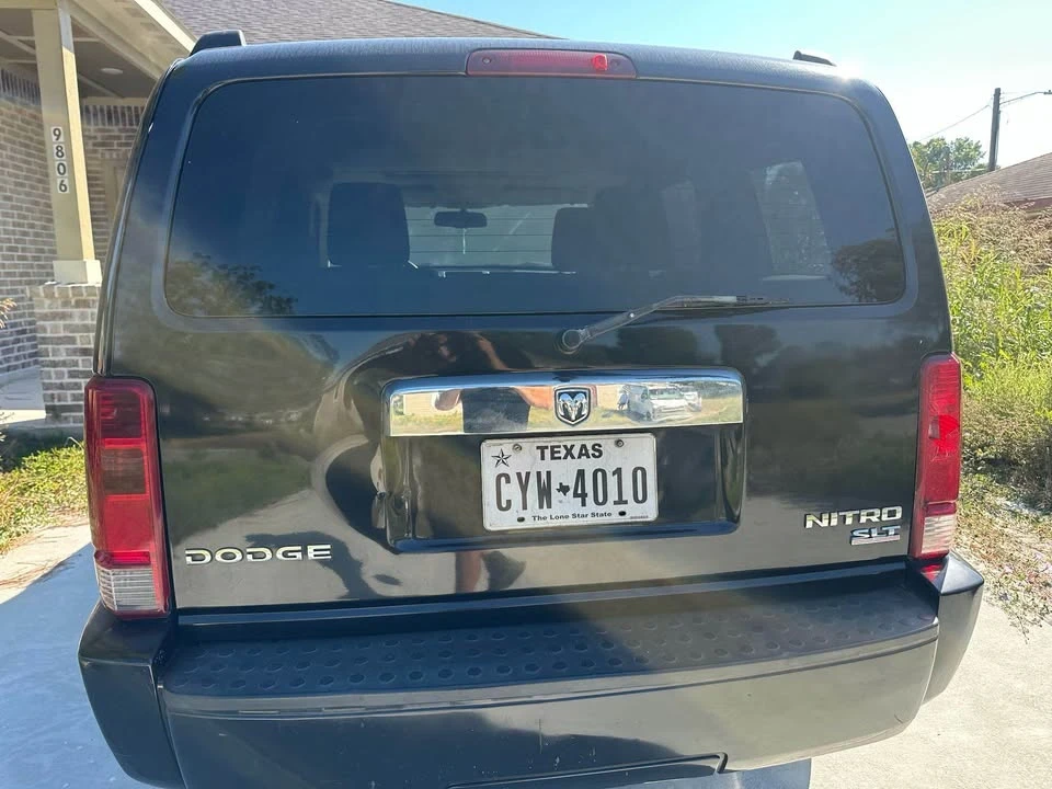 2009 Dodge Nitro - Image 9 of 13