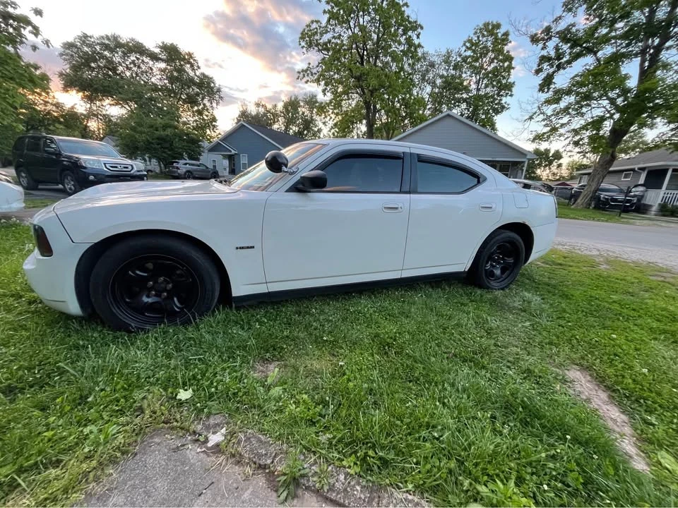 2009 Dodge Charger 6th Gen - Image 2 of 11