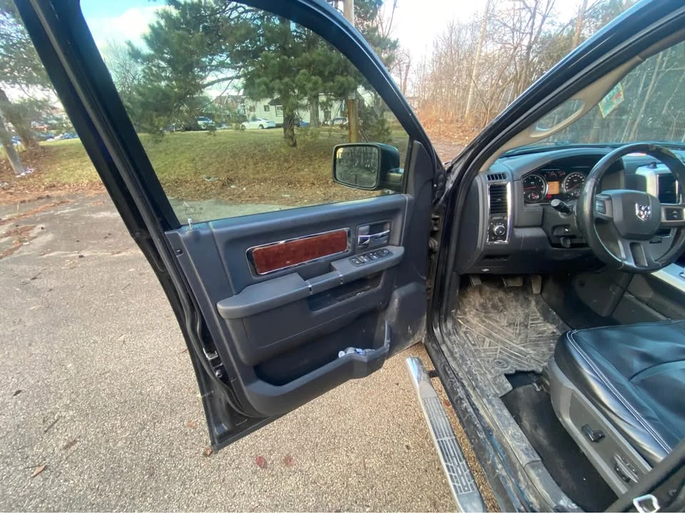 2009 Dodge Ram 4th Gen - Image 3 of 11