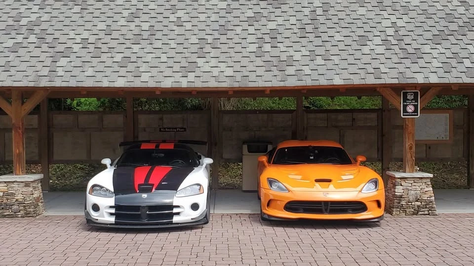 2009 Dodge Viper 4th Gen - Image 2 of 2