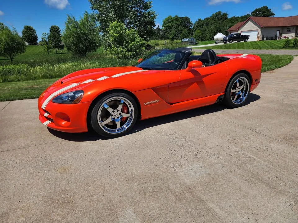 2009 Dodge Viper 4th Gen - Image 2 of 10