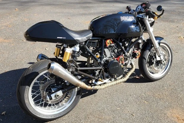 2009 Ducati SportClassic - Image 2 of 6