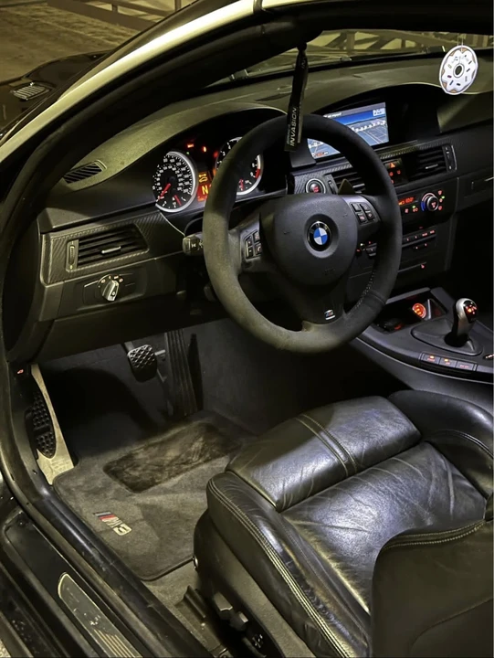 2009 BMW E93 M3 Convertible - Image 2 of 10