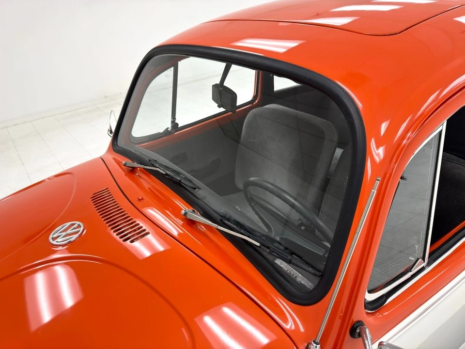 2009 Volkswagen New Beetle - Image 11 of 21