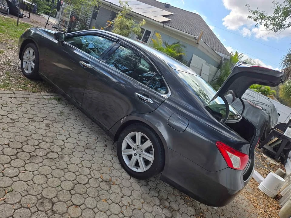 2009 Lexus ES 5th Gen - Image 7 of 10