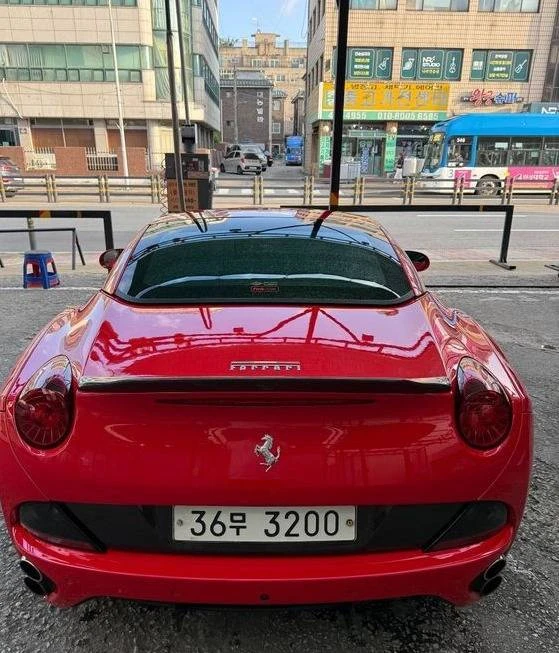 2009 Ferrari California - Image 7 of 17