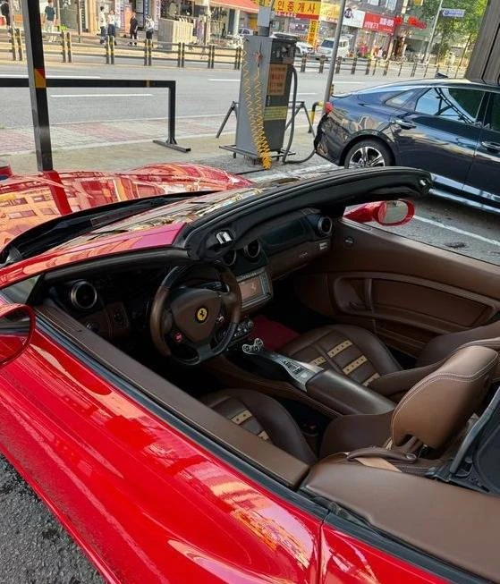 2009 Ferrari California - Image 9 of 17