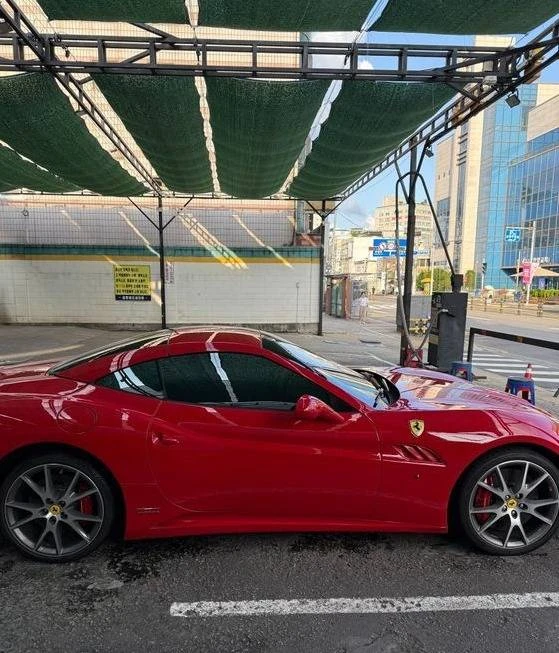 2009 Ferrari California - Image 14 of 17