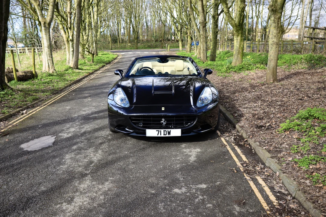 2009 Ferrari California - Image 11 of 31