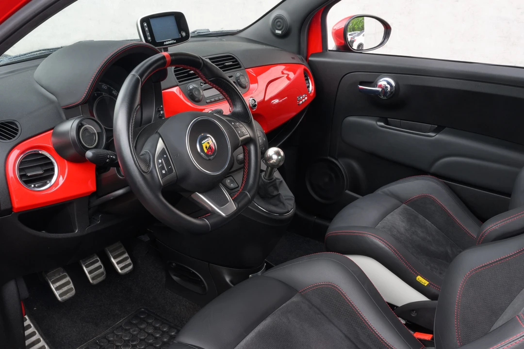 2009 Fiat Abarth 500 - Image 16 of 28