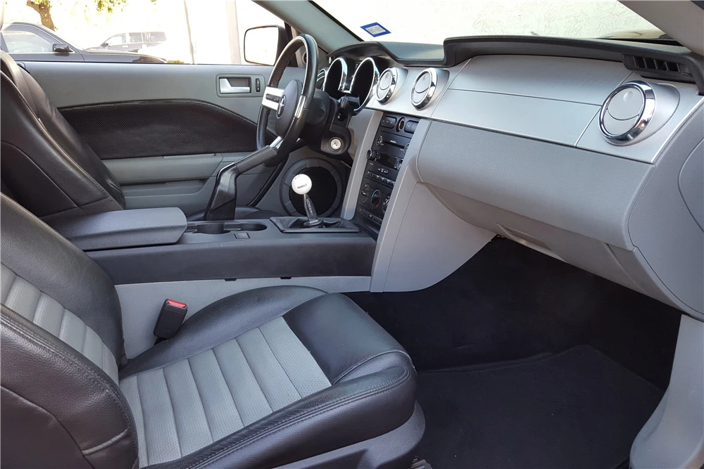 2009 Ford S197 Mustang - Image 4 of 5