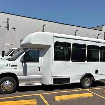 2009 Ford Shuttle Bus