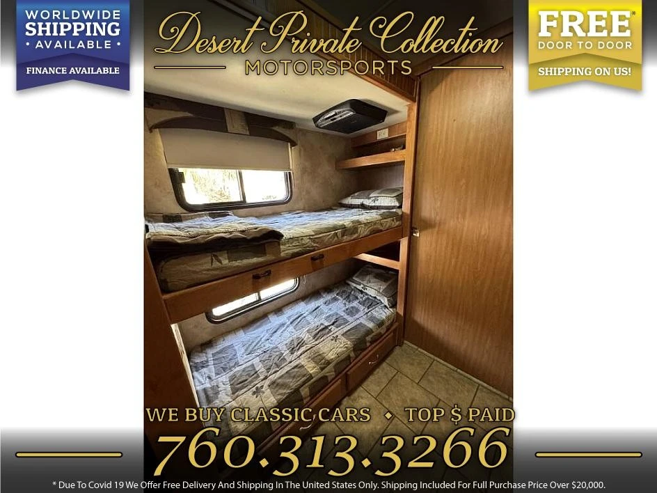 2009 Freightliner - Image 10 of 12