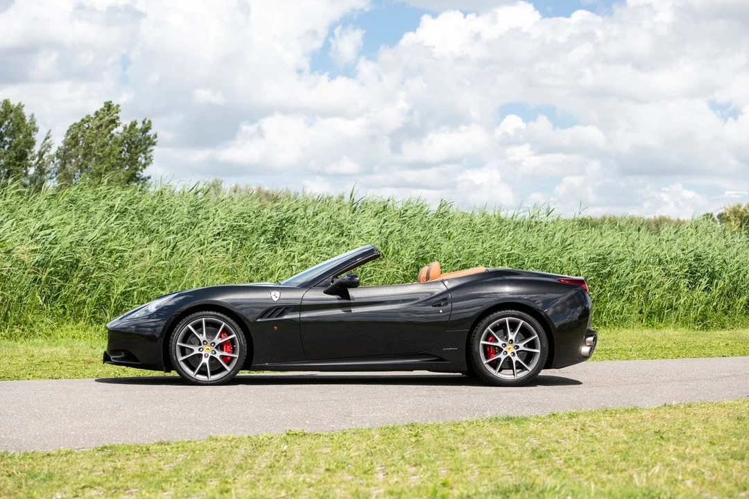 2009 Ferrari California - Image 2 of 31
